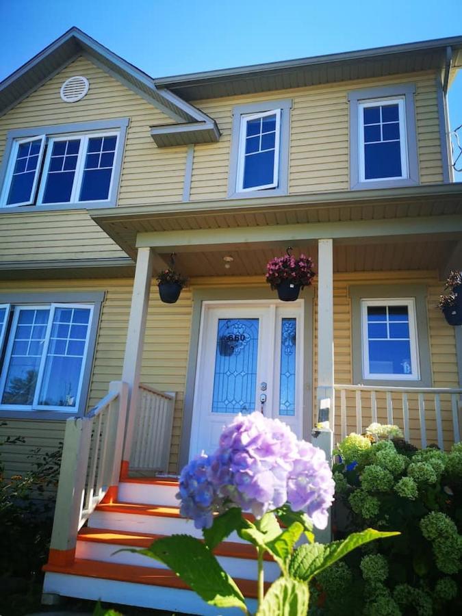 שרברוק Maison Chaleureuse, Energetique Et Florale מראה חיצוני תמונה