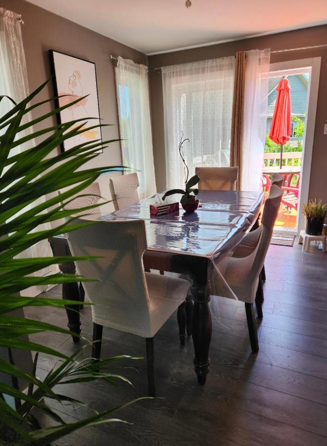 שרברוק Maison Chaleureuse, Energetique Et Florale מראה חיצוני תמונה